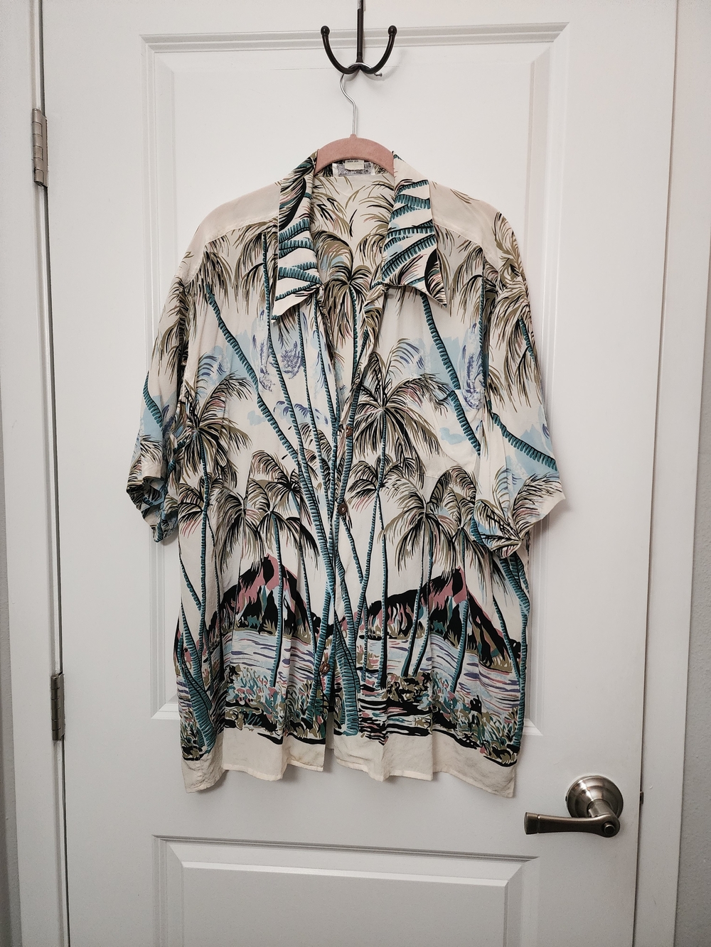5/$25 Silk Tropical Palm Print Short-Sleeve Shirt  Size Large